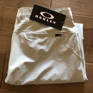 Men’s Oakley Pro Pants 36x32 (NWT)
